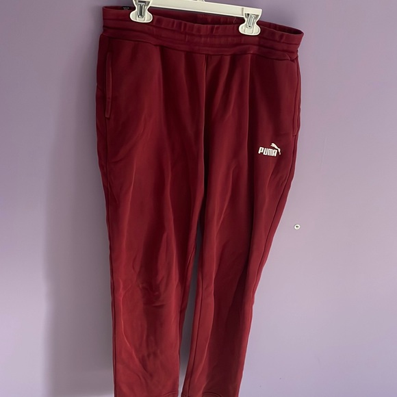 Puma Large Red Sweatpants - Picture 1 of 3
